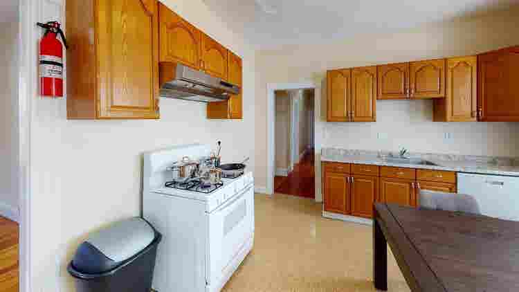 1 BR in Boston