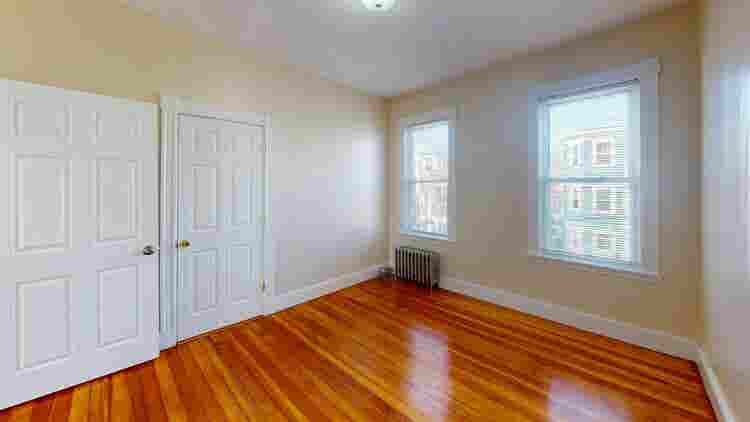 1 BR in Boston