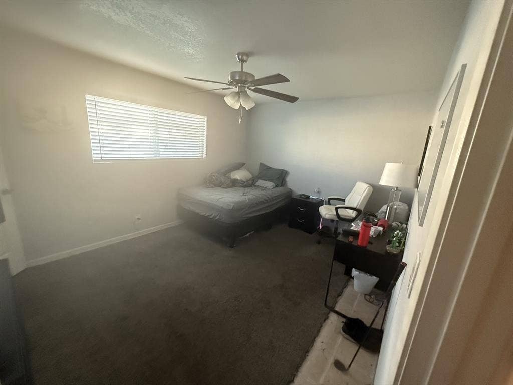 Close to
ASU, utilities included