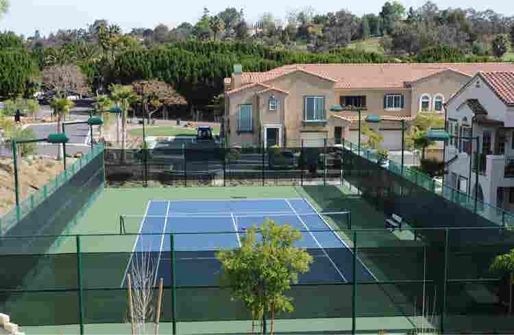 1 bedroom available in 3-bed apt