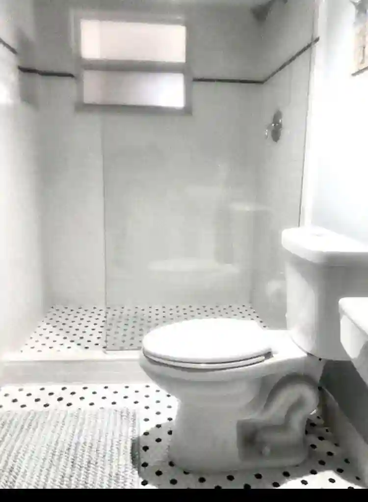 Spacious Canal Front Penthouse Apt