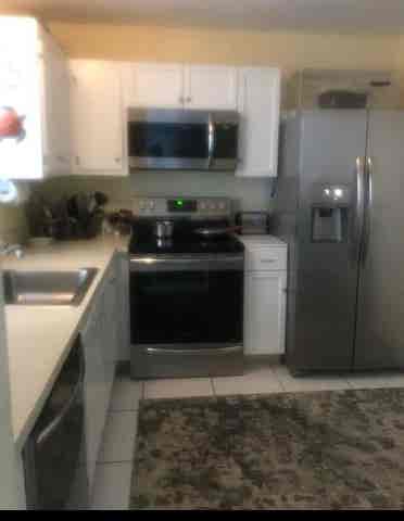 Spacious Canal Front Penthouse Apt