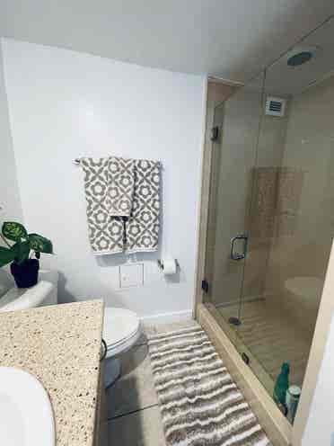 Private Room For Rent-Miami Beach