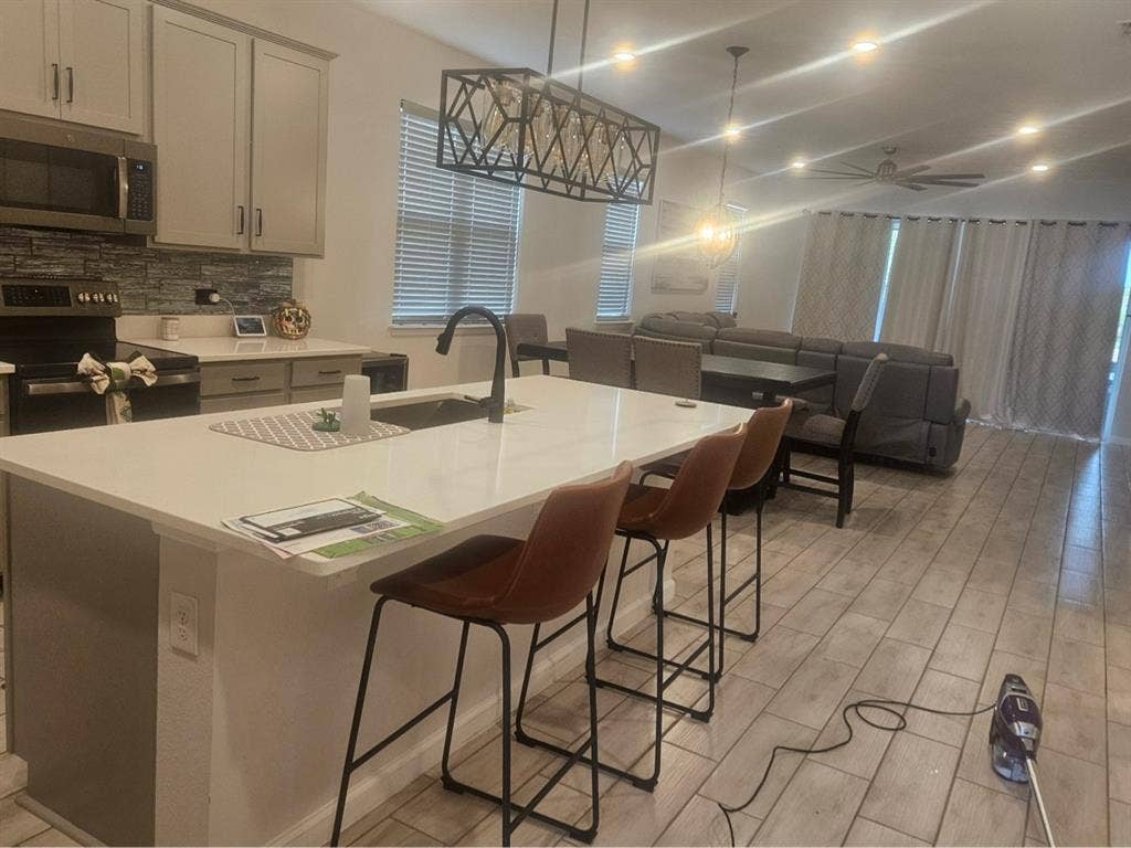 One bedroom in beautiful home