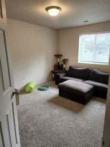 Furnished/ unfurnished Private Room