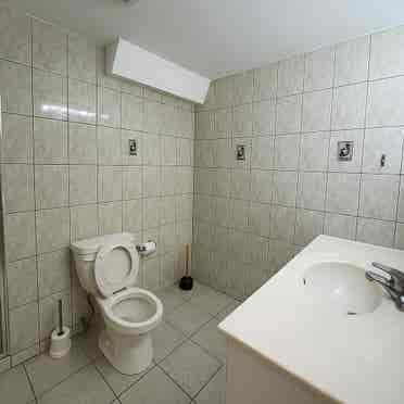 Spacious 2BR W/ Utilities Included