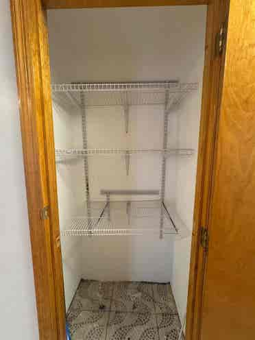 Spacious 2BR W/ Utilities Included
