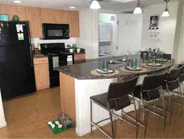 1Bed/Bath Room in  Apartment