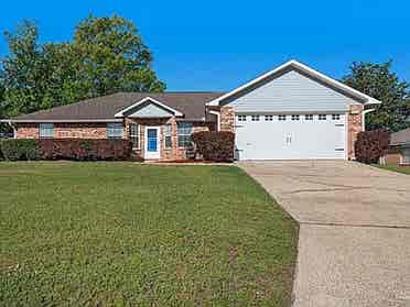 Filling two rooms. Pool/No HOA