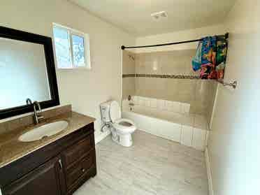 Private Studio Room – Full Kitchen