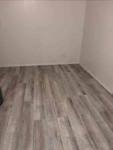 Efficiency room for rent