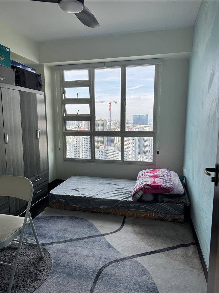 Single room for rent at Singapore