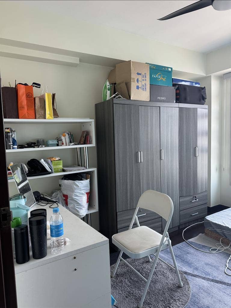 Single room for rent at Singapore