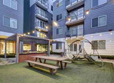 Lease Relet at Upointe on Speight