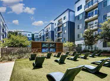 Lease Relet at Upointe on Speight