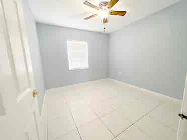 Entire House - furnished optional