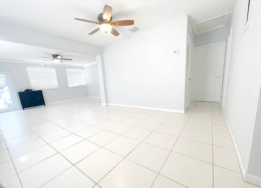 Entire House - furnished optional