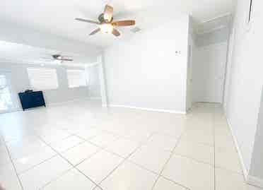Entire House - furnished optional