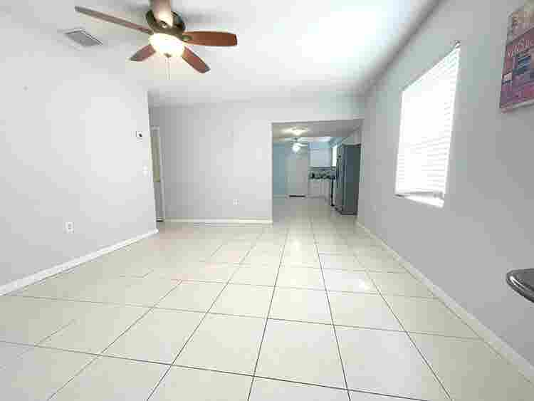 Entire House - furnished optional