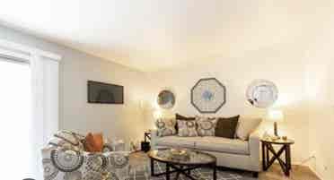 bath apt for rent Notre Dame