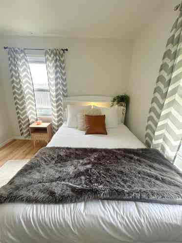 Bright Room Near Stanley Market