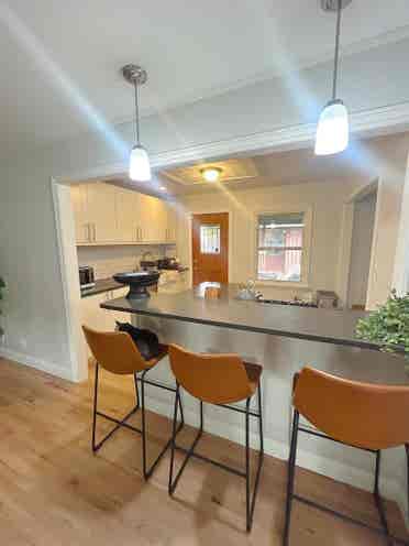 Bright Room Near Stanley Market