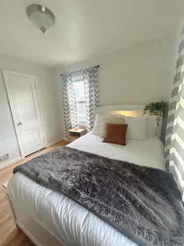 Bright Room Near Stanley Market