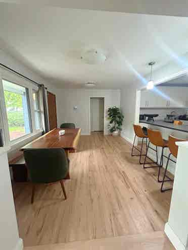 Bright Room Near Stanley Market
