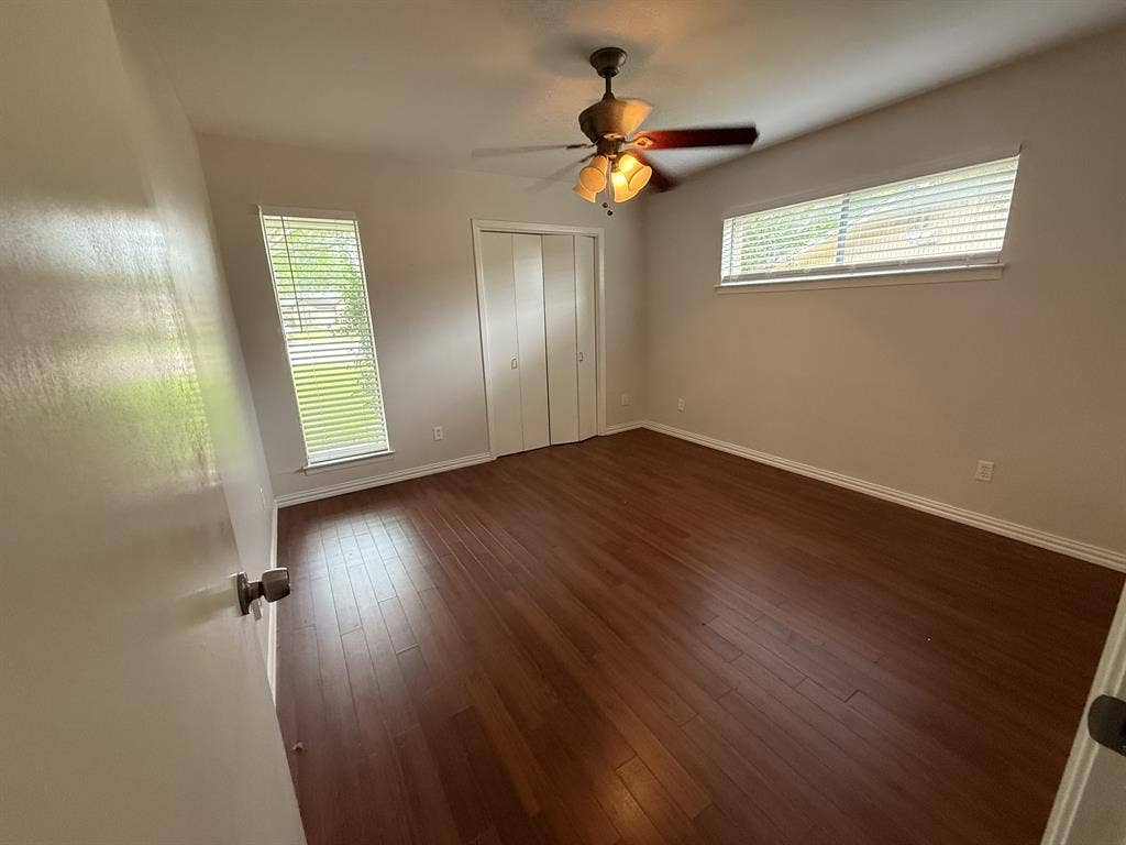 Room in Lake Highlands duplex