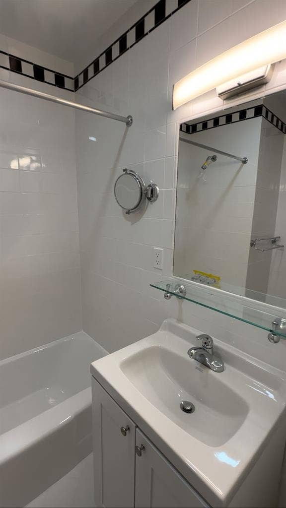 🔥Master Bedroom in Midtown South🔥