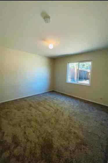 San Jose- 1 room available ($1k)