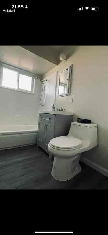 San Jose- 1 room available ($1k)