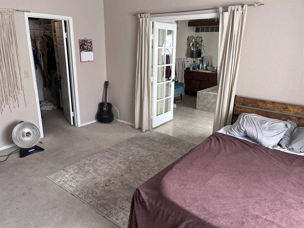 Sublet (July -September )