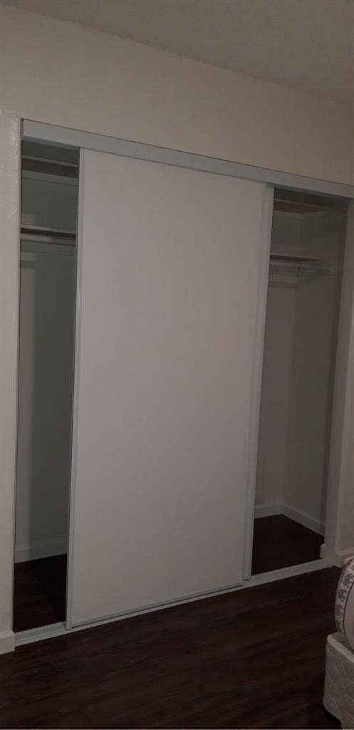 Looking for girl roommate in NoHo!