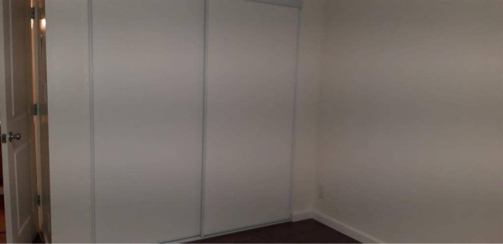 Looking for girl roommate in NoHo!