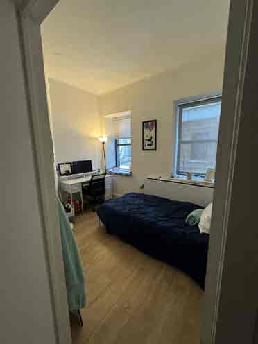 ✨Spacious Room in Midtown South✨