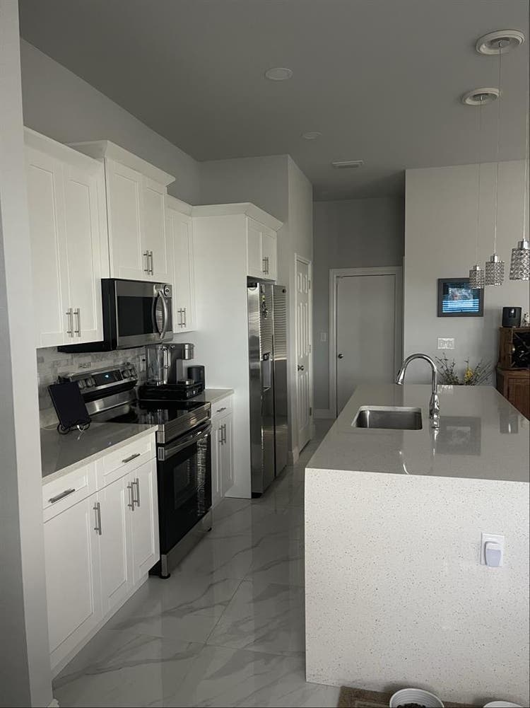 Room for rent monthly to longer