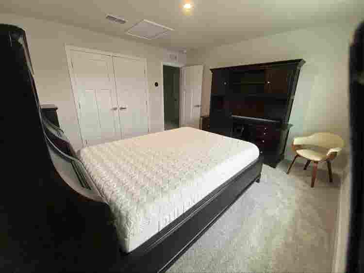 Furnished room with own bathroom