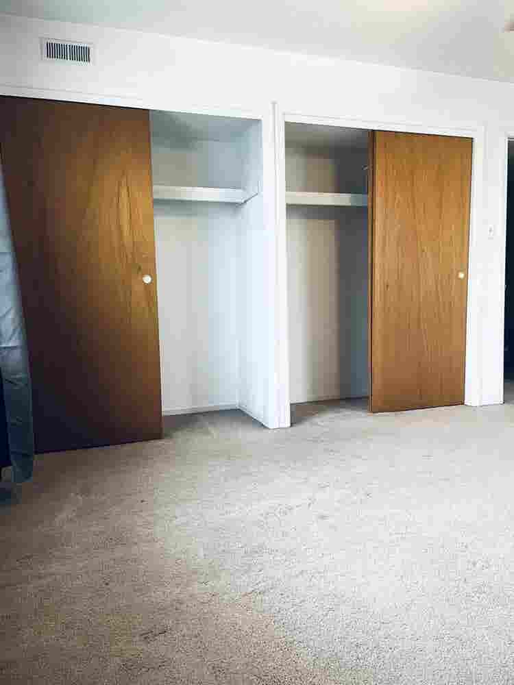 Spacious Private Room with Bathroom