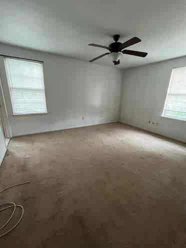 Spacious Private Room with Bathroom