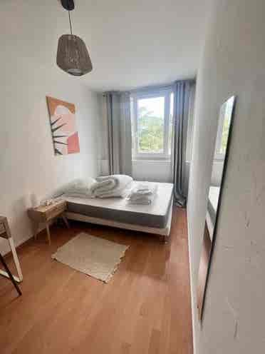 Chambre meublée à louer - Bron