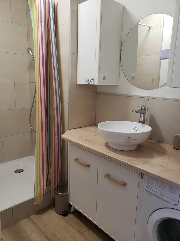 Chambre meublée à louer - Bron