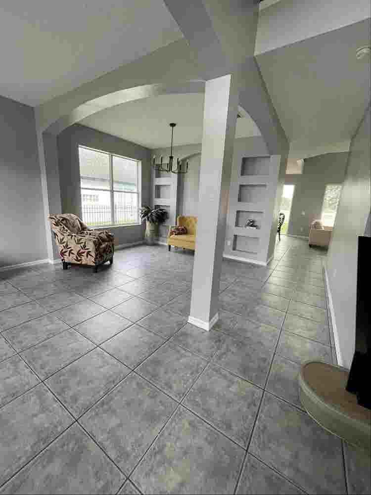 NEW HOUSE. 6 ROOMS AVAILABLE