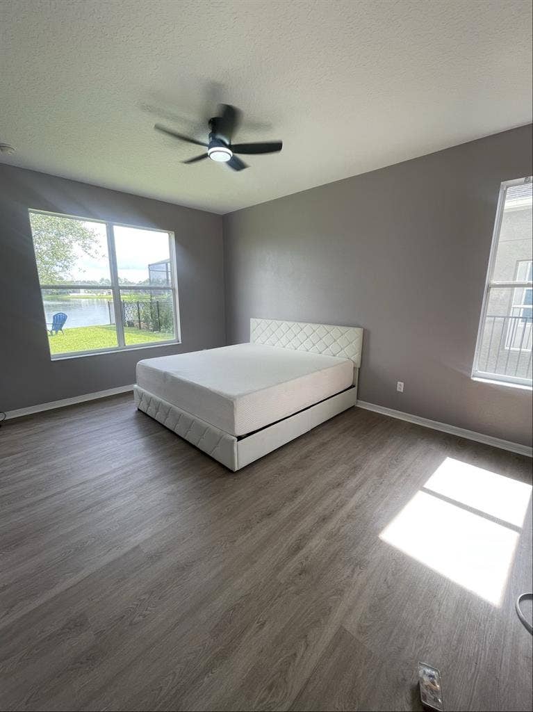 NEW HOUSE. 6 ROOMS AVAILABLE