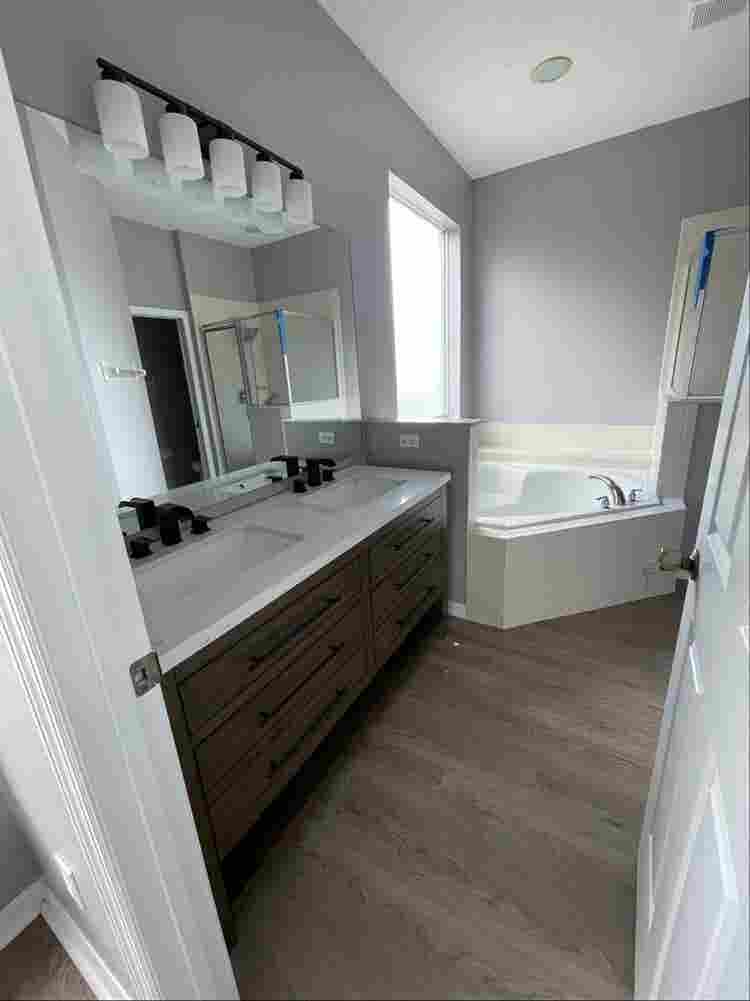 NEW HOUSE. 6 ROOMS AVAILABLE