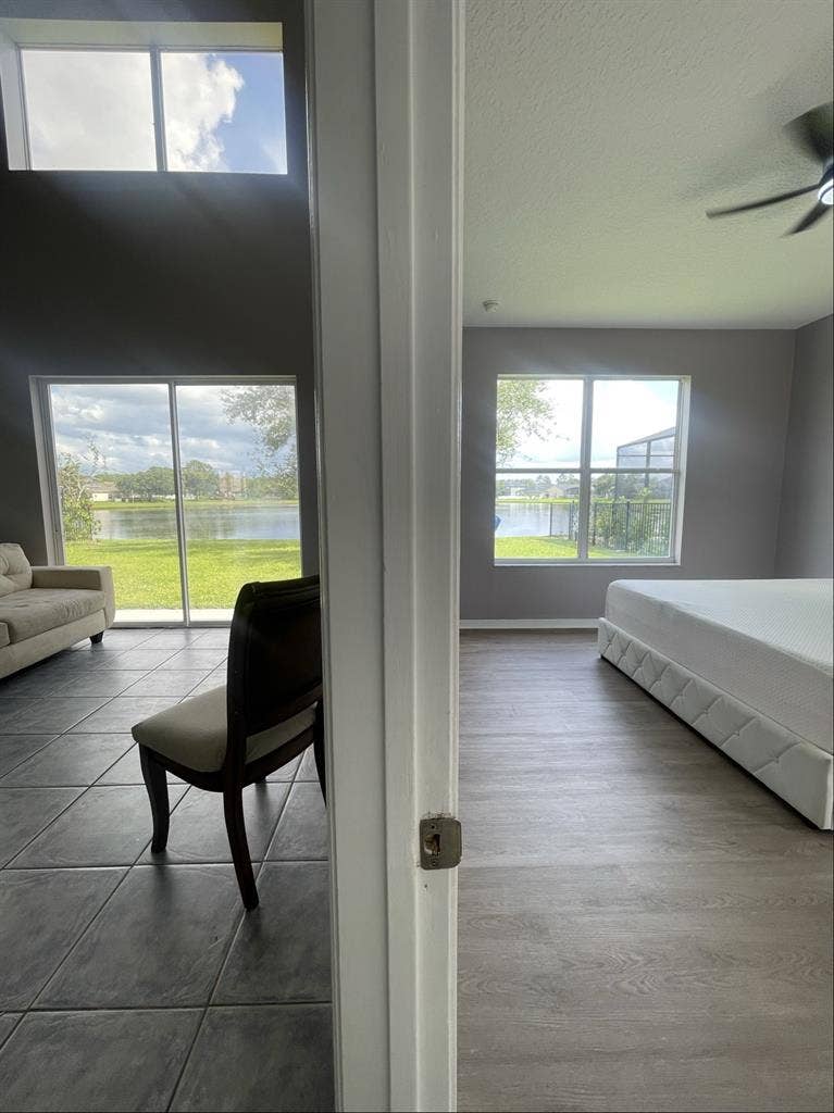 NEW HOUSE. 6 ROOMS AVAILABLE