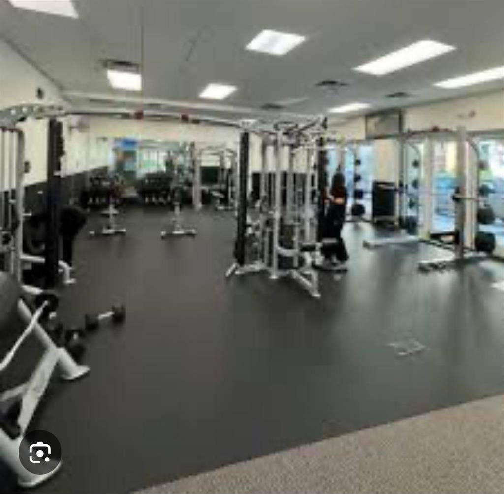NEW HOUSE. 6 ROOMS AVAILABLE