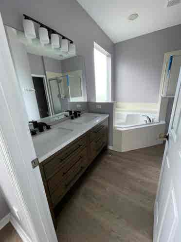 NEW HOUSE. 6 ROOMS AVAILABLE