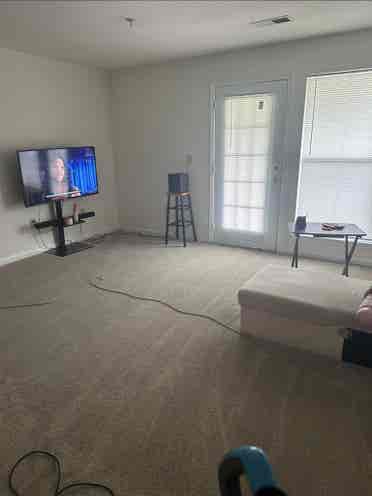 Lake Wylie Condo Roommate