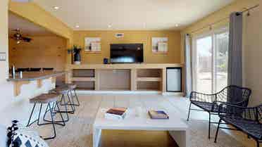 1 BR in San Diego